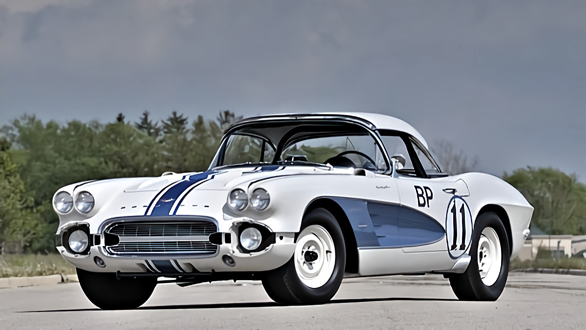 Corvette Generations/C1/C1 1961 Mecum LotS156.jpg